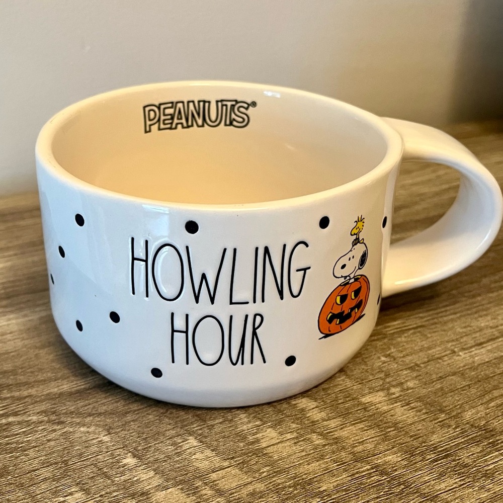 Rae Dunn Peanuts Howling Hour Oversized mug